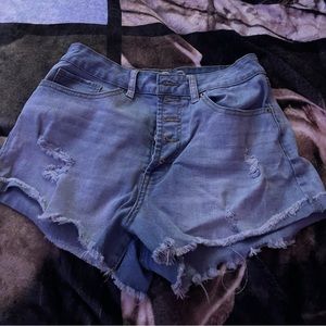 denim shorts. size 9/29.